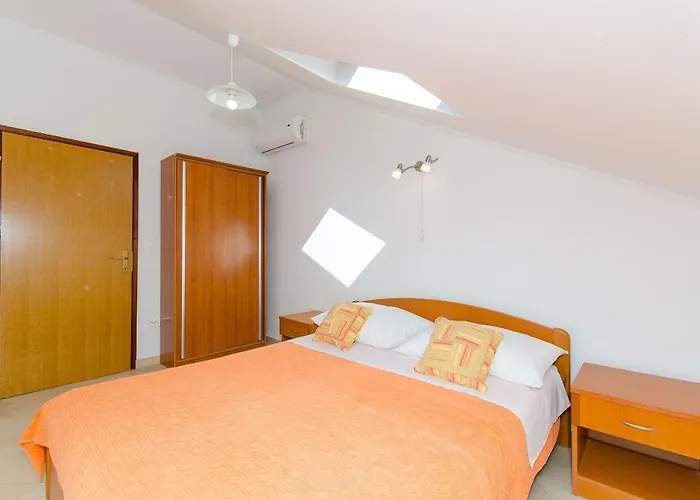Apartments Dijana